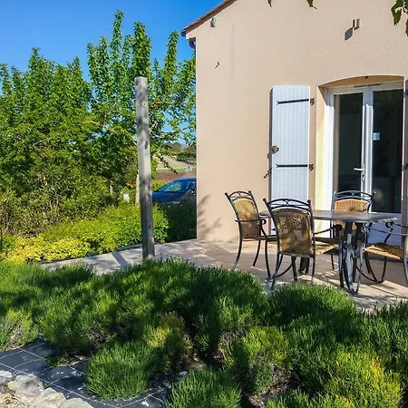 Modern In With Swimming Pool Villa